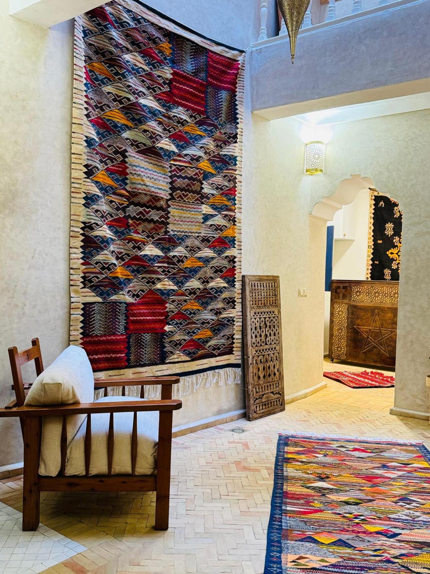 אסאוירה Riad Babette מראה חיצוני תמונה