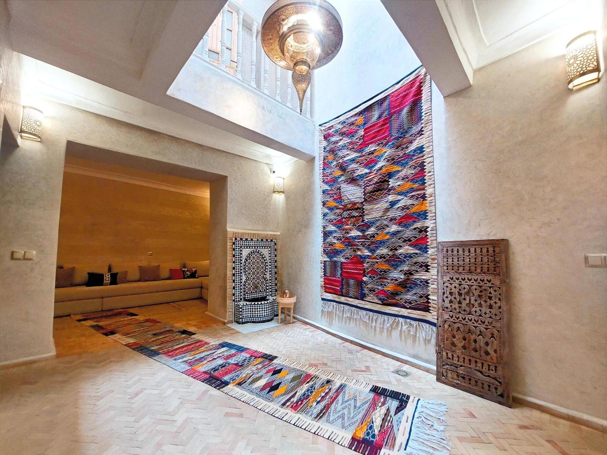 אסאוירה Riad Babette מראה חיצוני תמונה
